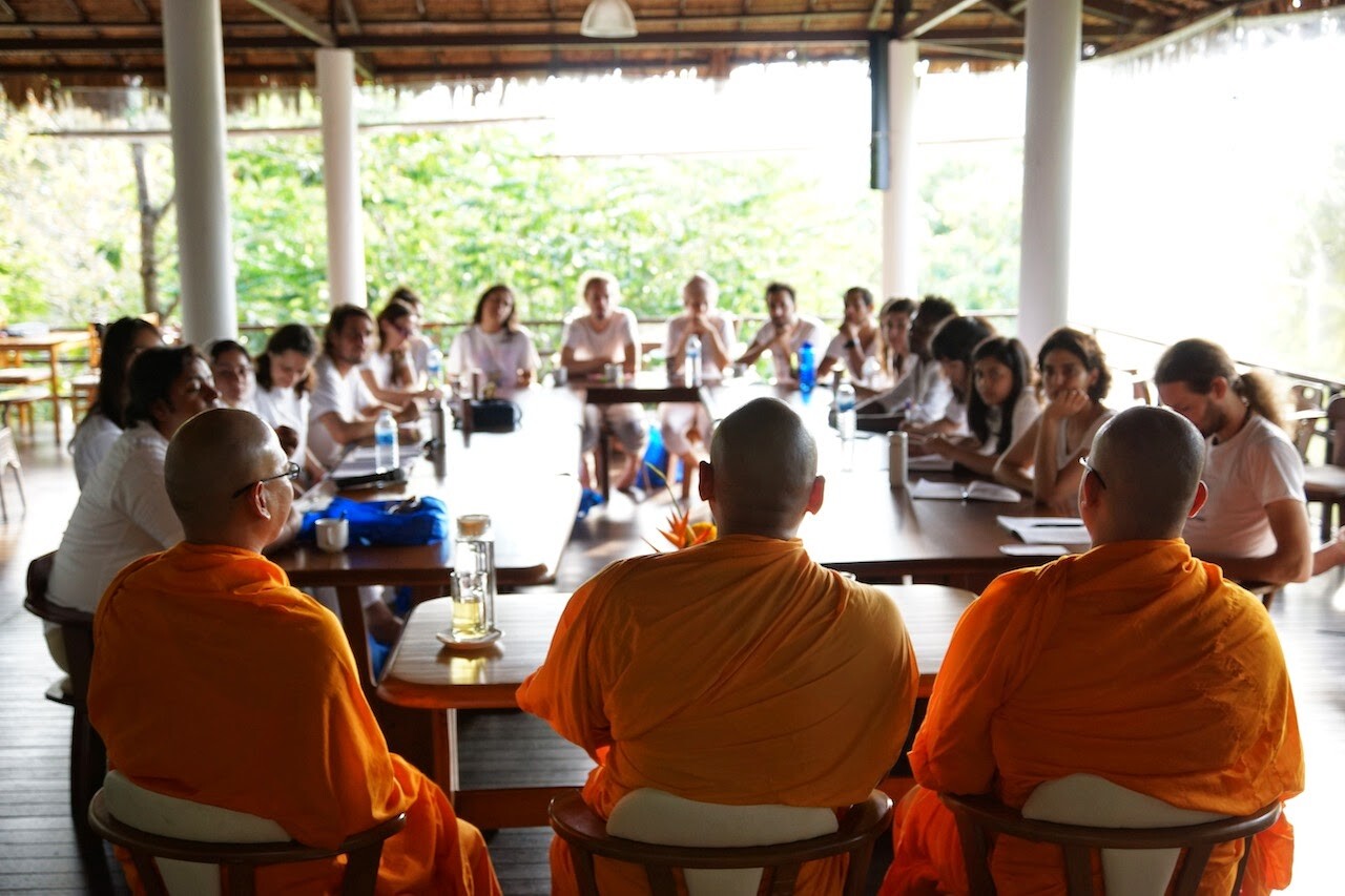 Spiritual dialog with the teaching monks