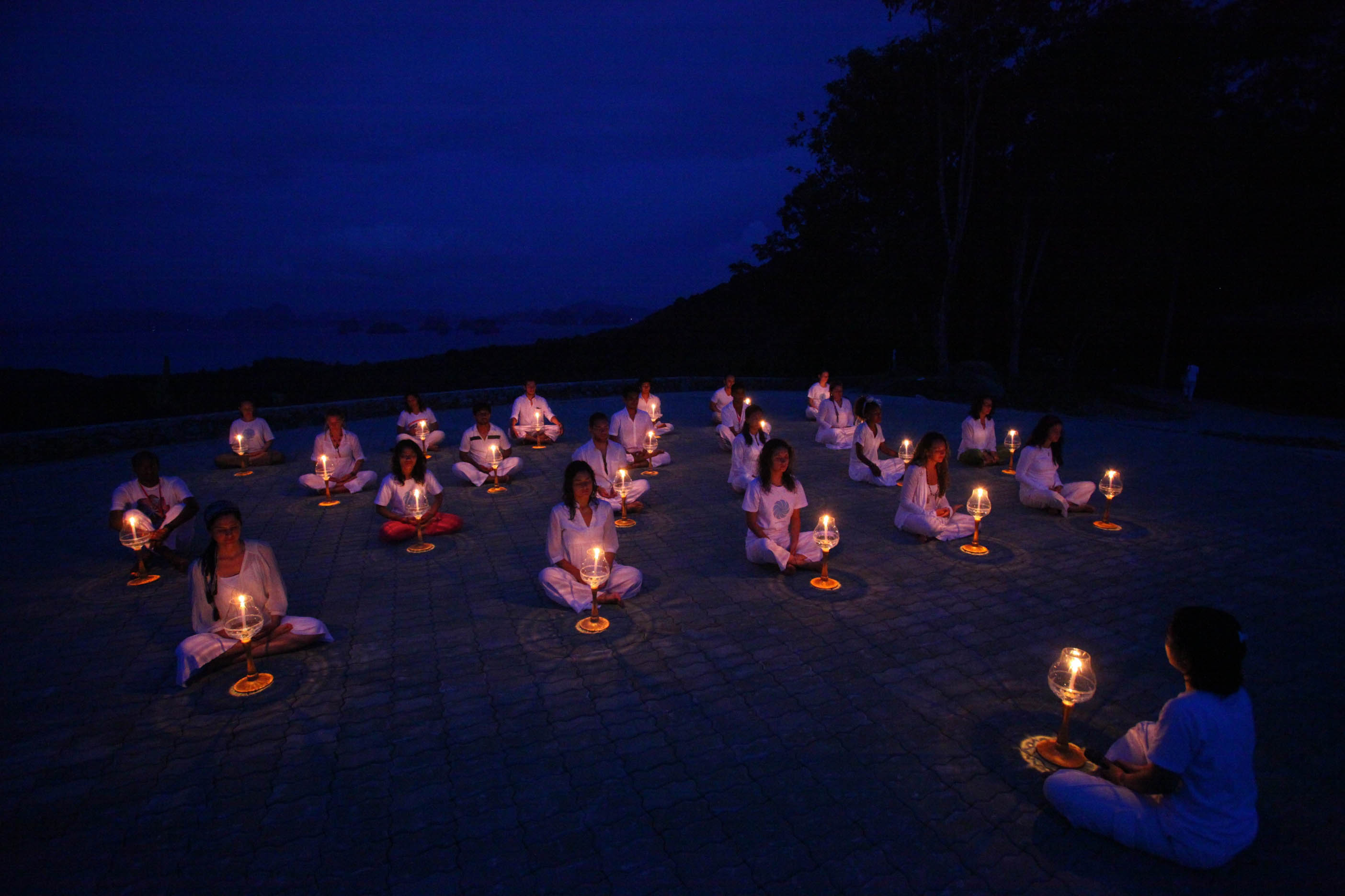 The candle light of peace at Mooktawan